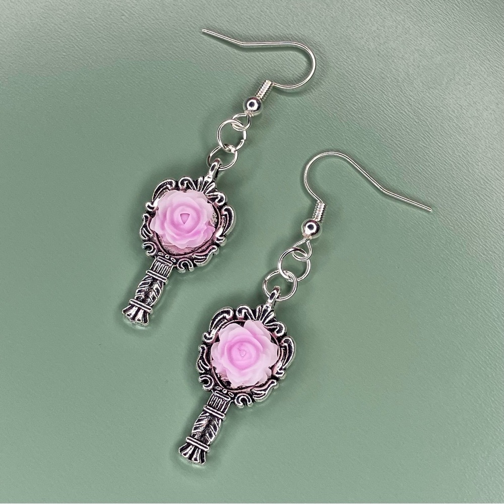 Handmade Elegant Silver Tone Purplish Pink Rose Mirror Shape Earrings